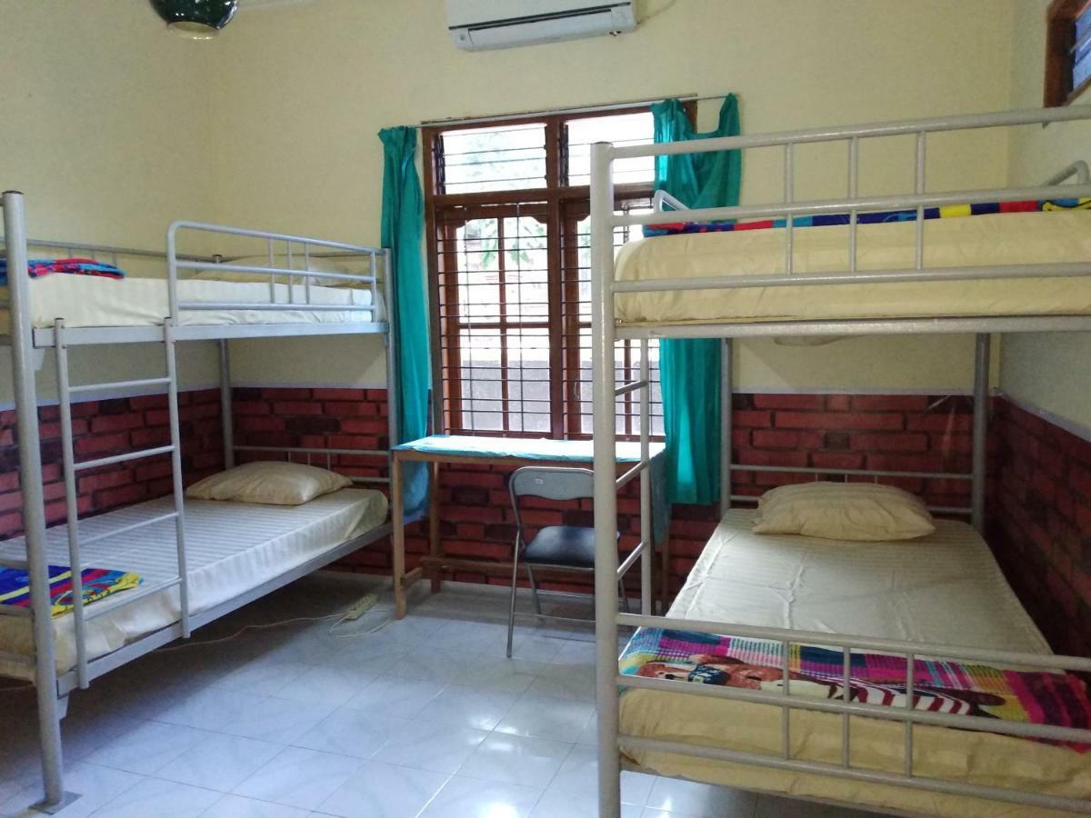 Szabrian Hostel Denpasar Dış mekan fotoğraf